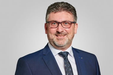 Portrait photo of Adrian Liechti, Regional Head of Sales for Corporate Clients Berne