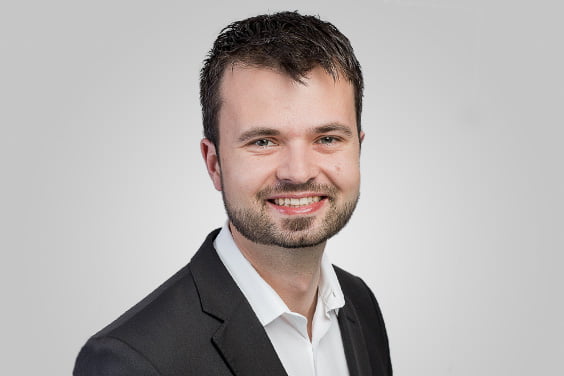 Porträtfoto von Damian Bühler, Leiter Kundenbetreuung Generaldirektion